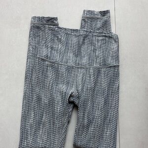 lululemon athletica align 25” Gray Patterned Leggings